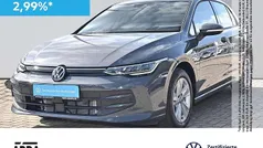 Gebraucht 2024 VW Golf VIII Life Limousine | 23.880 € (Fairer Preis)