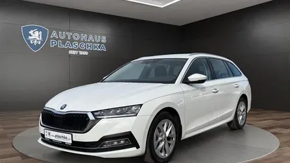 Gebraucht Skoda Octavia First Edition 150 PS (110 kW) 2020 Candyweiß Kombi