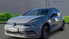 Mondsteingrau Gebraucht 2024 VW Golf VIII Move Limousine | 27.880 € (Fairer Preis)