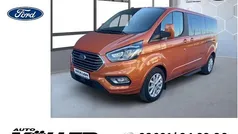 Orange Gebraucht 2022 Ford Tourneo Custom Titanium Van / Kleinbus | 41.450 € (Teuer)