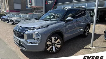 Gebraucht 2025 Mitsubishi Outlander P-HEV Top Limousine | 56.950 €