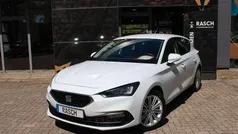 White (metallic) Gebraucht 2021 Seat Leon Style Limousine | 21.500 € (Fairer Preis)
