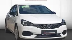 Schneeweiss Gebraucht 2021 Opel Astra Limousine | 13.550 € (Guter Preis)