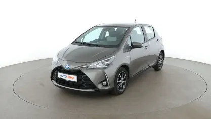 Gebraucht Toyota Yaris Hybrid Team 61 PS (44 kW) 2019 Grau Limousine