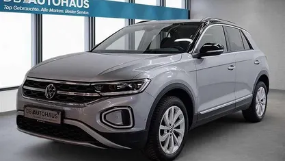 Gebraucht VW T-Roc Style 150 PS (110 kW) 2024 Silber SUV