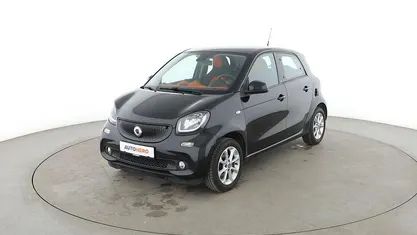 Schwarz Gebraucht 2015 Smart ForFour Basis Kleinwagen | 9.200 € (Fairer Preis)