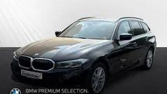 Schwarz Gebraucht 2023 BMW 320 Comfort Edition Kombi | 35.888 € (Fairer Preis)