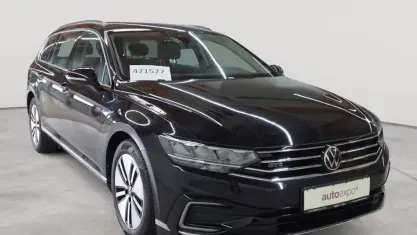 Gebraucht VW Passat GTE 156 PS (114 kW) 2022 Deep black perleffekt Kombi