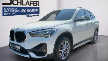 Gebraucht BMW X1 Sport Line 178 PS (130 kW) 2021 Alpinweiss iii SUV