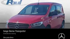 Rot Gebraucht 2023 Mercedes Citan 112 Van / Kleinbus | 18.981 € (Fairer Preis)