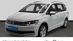 Weiss Gebraucht 2021 VW Touran Comfortline Van / Kleinbus | 24.500 € (Guter Preis)