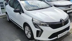 Weiß Gebraucht 2024 Renault Clio V Evolution Limousine | 15.299 € (Fairer Preis)