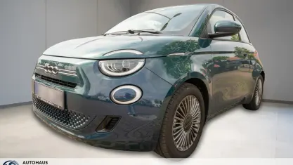 Używany Fiat 500 65 KM (47 kW) 2026 Zielony Hatchback