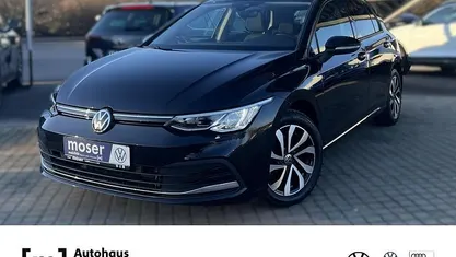 Gebraucht VW Golf VIII Active 150 PS (110 kW) 2021 Limousine