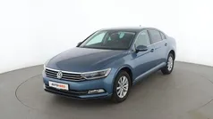 Gebraucht 2018 VW Passat Comfortline Limousine | 19.240 € (Fairer Preis)