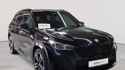 Gebraucht BMW iX1 M Sport 230 kW (313 PS) 2023 Saphirschwarz metallic SUV