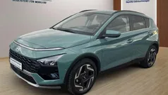 Mangrove green / mic Gebraucht 2024 Hyundai Bayon Prime SUV | 22.990 € (Fairer Preis)