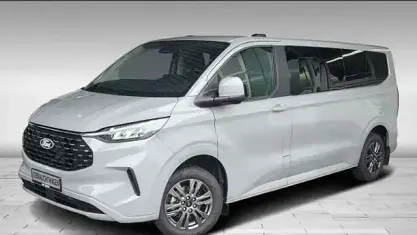 Gebraucht Ford Tourneo Custom Titanium 136 PS (100 kW) 2025 Grau, fancygrau Van