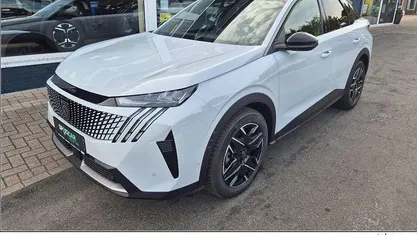 Gebraucht Peugeot 3008 Allure 136 PS (100 kW) 2024 Weiß SUV