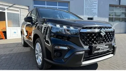 Schwarz Neu 2025 Suzuki SX4 S-Cross SUV | 23.100 € (Fairer Preis)
