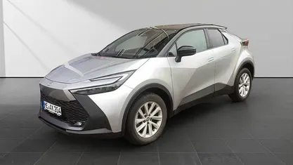 Silber Gebraucht 2025 Toyota C-HR SUV | 34.889 € (Fairer Preis)