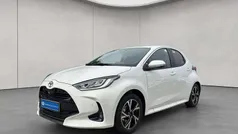 Weiß Neu 2025 Toyota Yaris Limousine | 23.990 € (Fairer Preis)