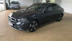 Grau Gebraucht 2022 Mercedes C300 Avantgarde Limousine | 36.640 € (Guter Preis)
