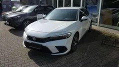 Platinum white p. Gebraucht 2025 Honda Civic Elegance Limousine | 37.500 € (Fairer Preis)