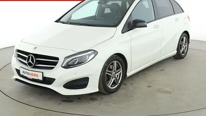 Gebraucht Mercedes B200 Urban 156 PS (114 kW) 2017 Van / Kleinbus