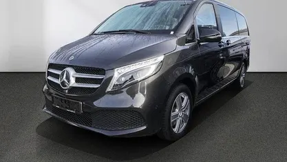 Gebraucht Mercedes V250 Avantgarde 190 PS (139 kW) 2021 Graphitgrau Van / Kleinbus