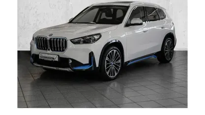 Gebraucht BMW iX1 xLine 230 kW (313 PS) 2023 Alpinweiss iii SUV