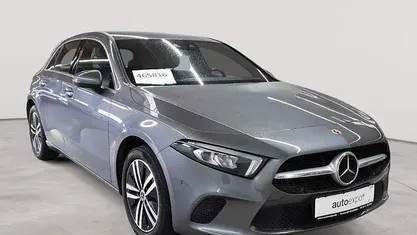 Gebraucht Mercedes A250 Progressive 160 PS (117 kW) 2021 Mountaingrau metallic Limousine