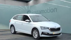 Weiß Gebraucht 2024 Skoda Scala Kleinwagen | 19.279 € (Fairer Preis)