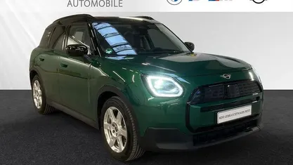 British racing green iv metallic Gebraucht 2024 Mini Countryman SUV | 36.945 € (Fairer Preis)
