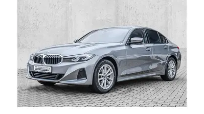 Gebraucht BMW 318 Comfort Edition 150 PS (110 kW) 2023 Grau Limousine
