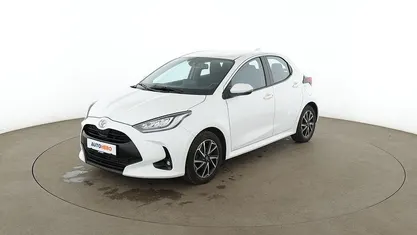 Gebraucht Toyota Yaris Team 125 PS (91 kW) 2021 Weiß Kleinwagen