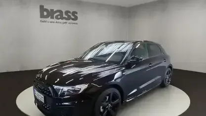 Gebraucht Audi A1 Sportback S-Line 116 PS (85 kW) 2026 Mythosschwarz metallic Kleinwagen