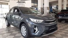 Grau Gebraucht 2024 Kia Stonic SUV | 18.990 € (Guter Preis)