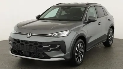 Neu VW T-Roc Life 150 PS (110 kW) 2026 Wolf grey metallic SUV