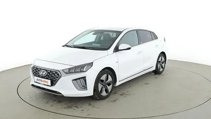 Gebraucht Hyundai Ioniq Style 141 PS (103 kW) 2020 Weiß Kleinwagen