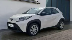 Weiß Gebraucht 2025 Toyota Aygo X-play Kleinwagen | 16.999 € (Fairer Preis)