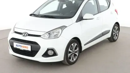 Gebraucht Hyundai i10 Style 87 PS (63 kW) 2015 Weiß Kleinwagen
