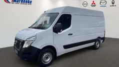 Mineral white (s) Gebraucht 2025 Nissan Interstar Acenta Van | 35.690 € (Fairer Preis)