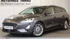 Magneticgrau (metallic) Gebraucht 2019 Ford Focus Titanium Limousine | 17.479 €