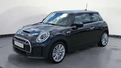 Gebraucht Mini Cooper SE Classic 135 kW (184 PS) 2023 Schwarz Kleinwagen