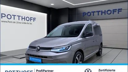 Beige Gebraucht 2022 VW Caddy Style Van / Kleinbus | 29.177 € (Fairer Preis)