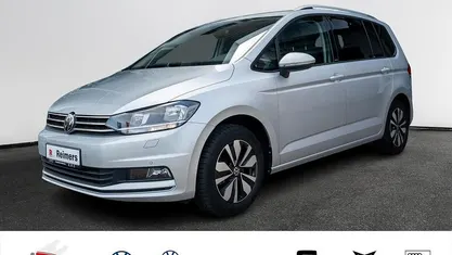 Silber Gebraucht 2024 VW Touran Move Van / Kleinbus | 31.990 € (Guter Preis)
