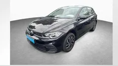 Deep black perleffekt Gebraucht 2024 VW Polo Life Limousine | 18.950 € (Fairer Preis)