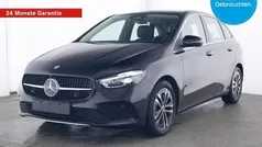 Schwarz Gebraucht 2024 Mercedes B200 Van / Kleinbus | 28.680 € (Fairer Preis)