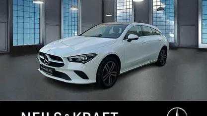Weiß Gebraucht 2022 Mercedes CLA250e Shooting Brake Kombi | 25.550 € (Guter Preis)